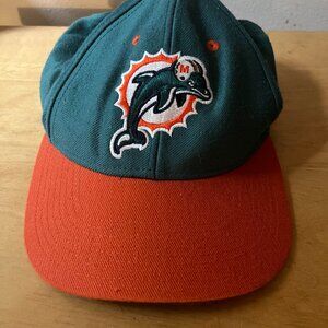 Vintage Reebok Miami Dolphins NFL adjustable dad hat